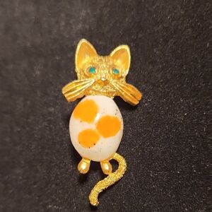 Vintage Gold and Orange Cat Brooch
